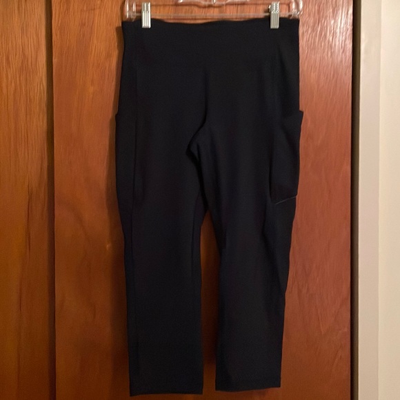 Lululemon Cropped Leggings - Picture 1 of 3